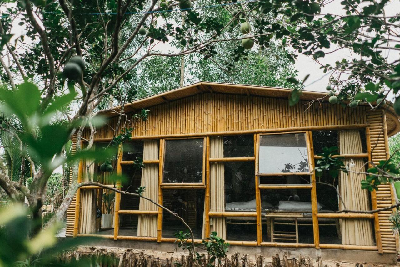 Hide Away Bungalows In Ben Tre City Bagian luar foto