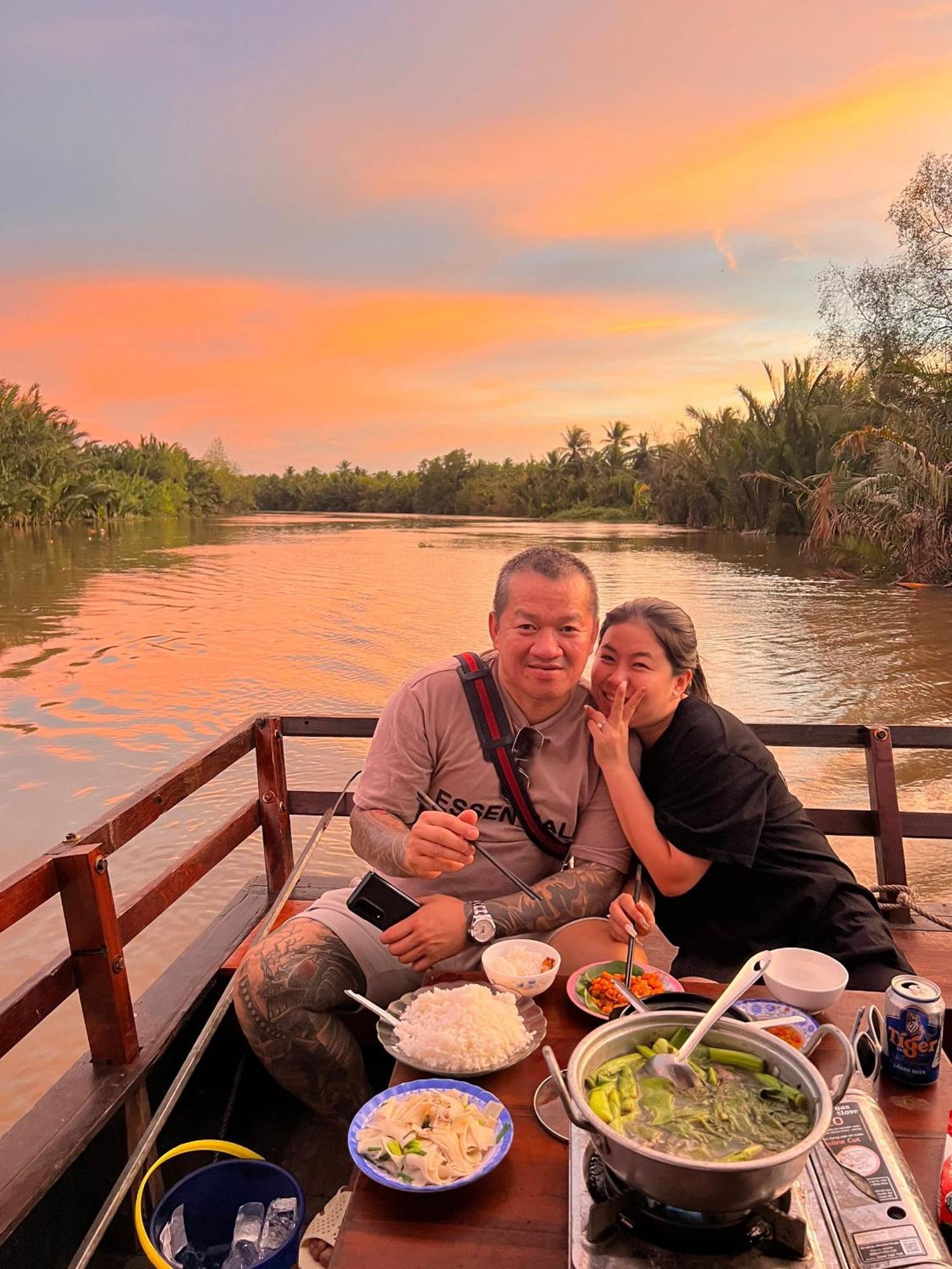 Hide Away Bungalows In Ben Tre City Bagian luar foto