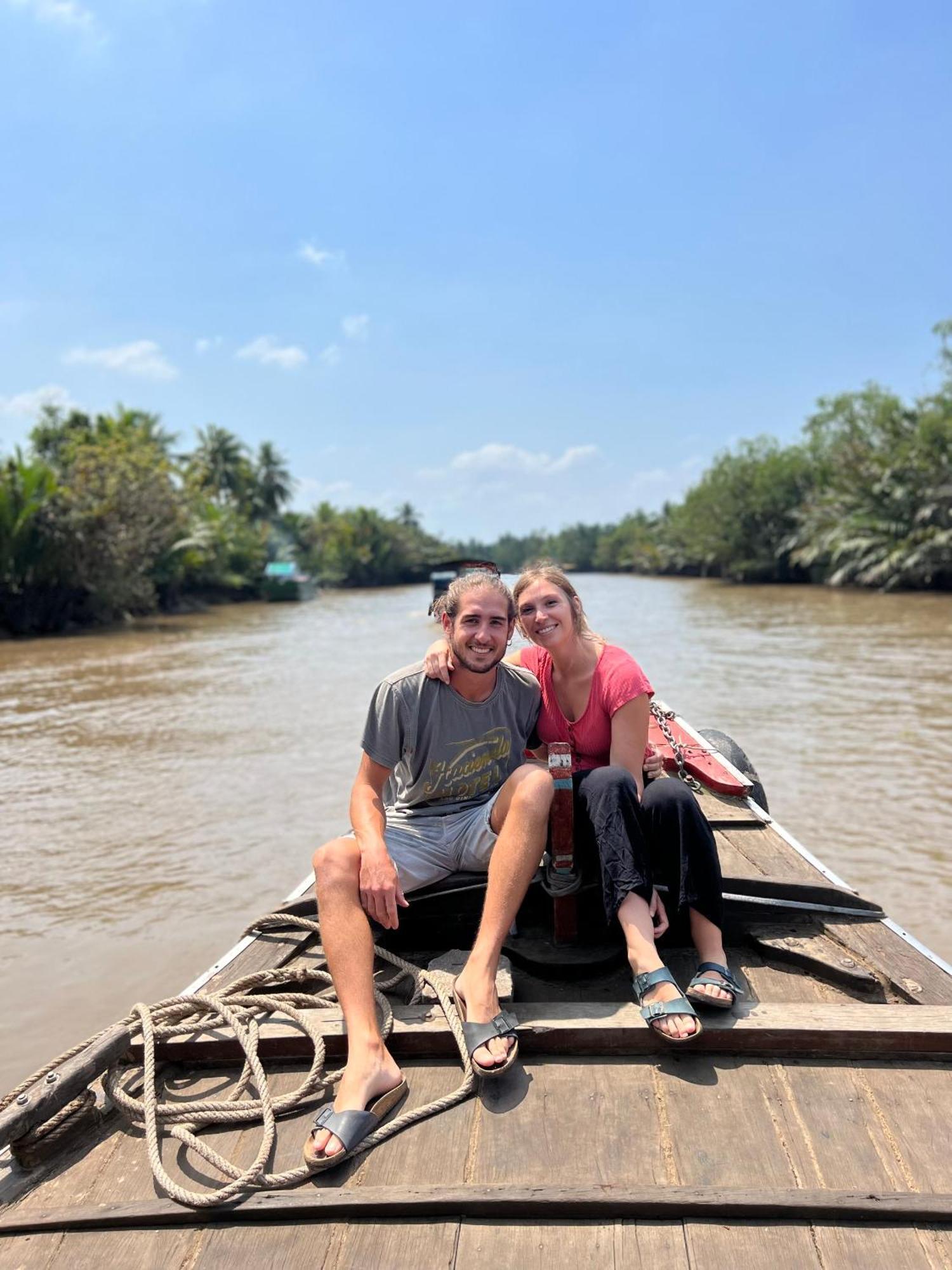 Hide Away Bungalows In Ben Tre City Bagian luar foto